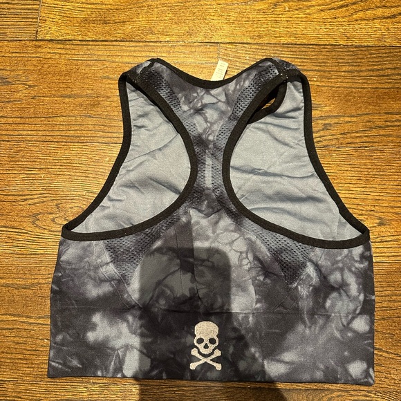 Women's Workout Top Bundle - Picture 2 of 8